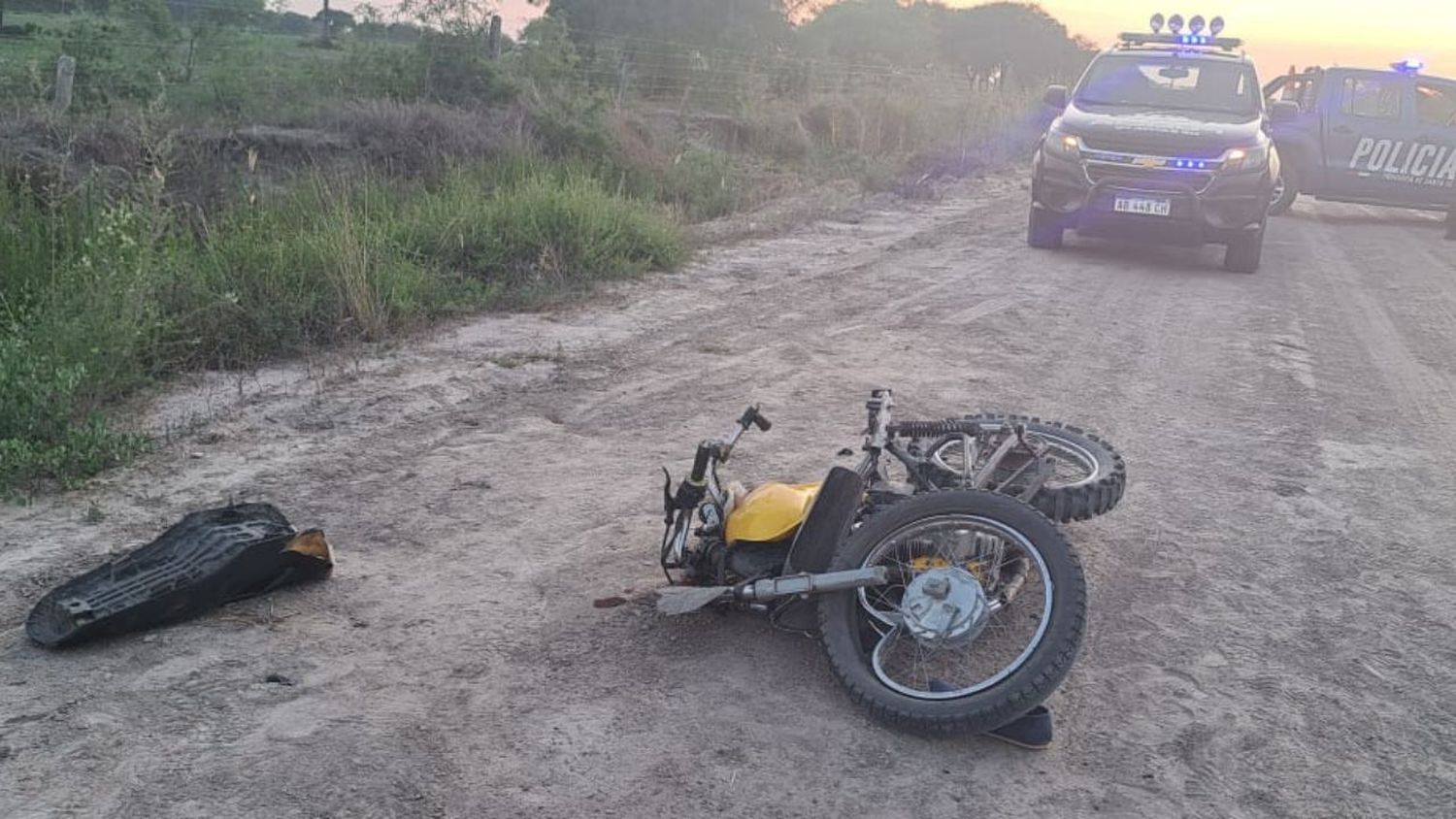 Joven motociclista murió al chocar un acoplado