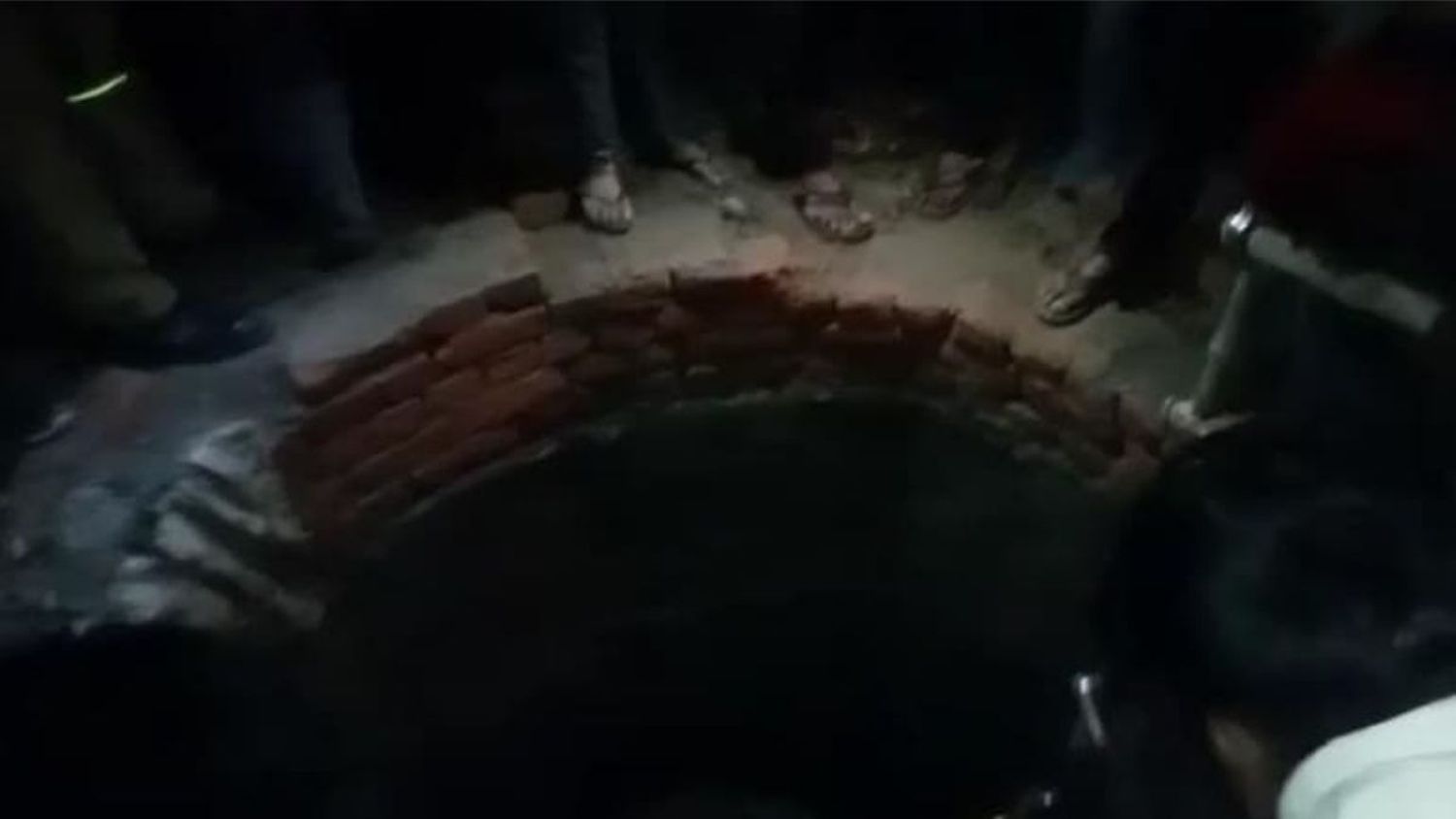 Al menos 13 mujeres mueren al caer en un pozo mientras celebraban una boda