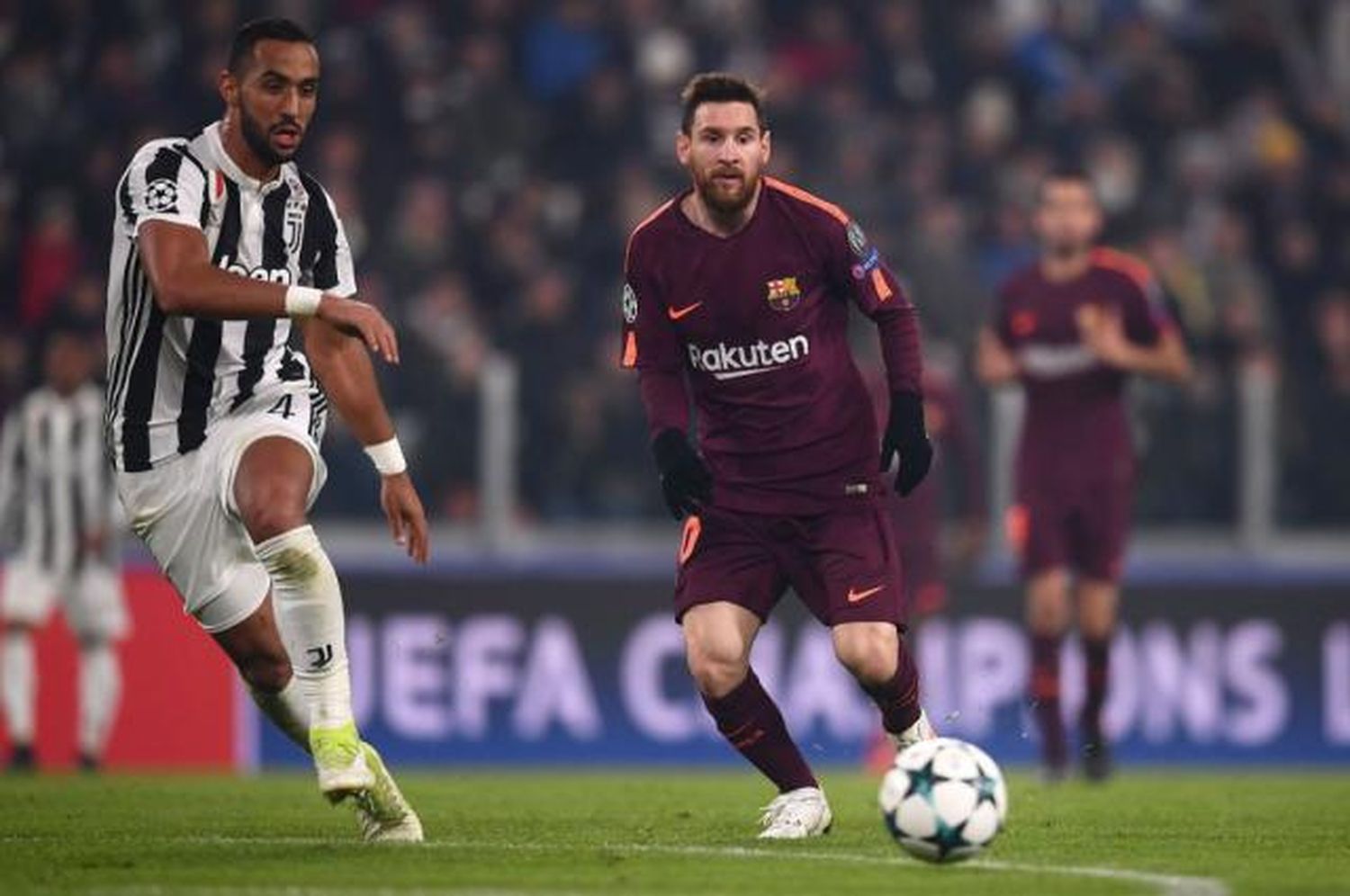 Barcelona consiguió ante la Juve el punto que necesitaba para pasar