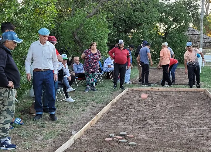 Torneo de tejo en el balneario