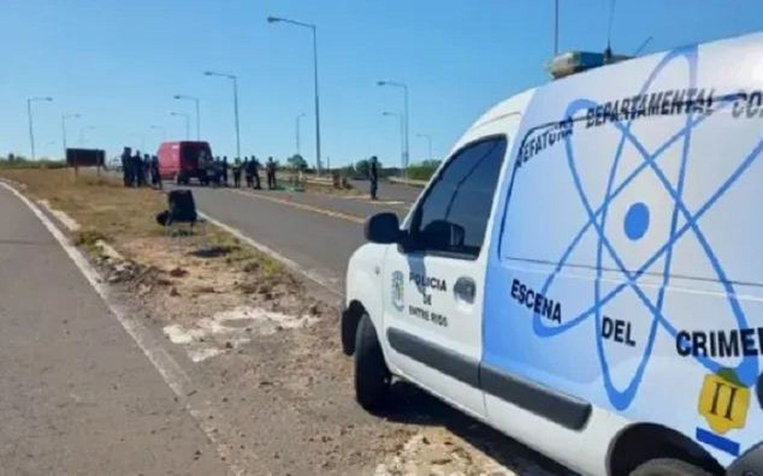 Atacaron a balazos a dos ciclistas en la intersección de las ruta 14 y un ingreso: uno murió en el lugar