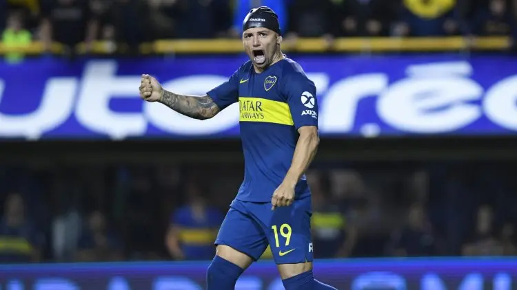 Vélez decidió expulsar como socio a Mauro Zárate