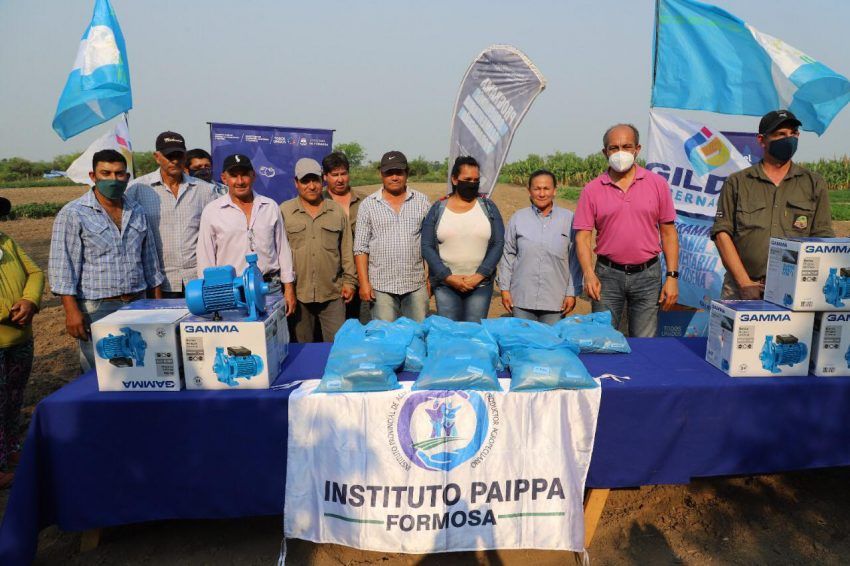 Entrega de equipamientos a familias paipperas del Programa Soberanía Alimentaria Formoseña