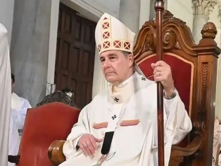 Héctor Zordán y Mauricio Landra estuvieron presentes en la asunción del nuevo arzobispo de Paraná