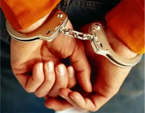 Fue a votar y quedo detenido por presunto abuso sexual reiterado
