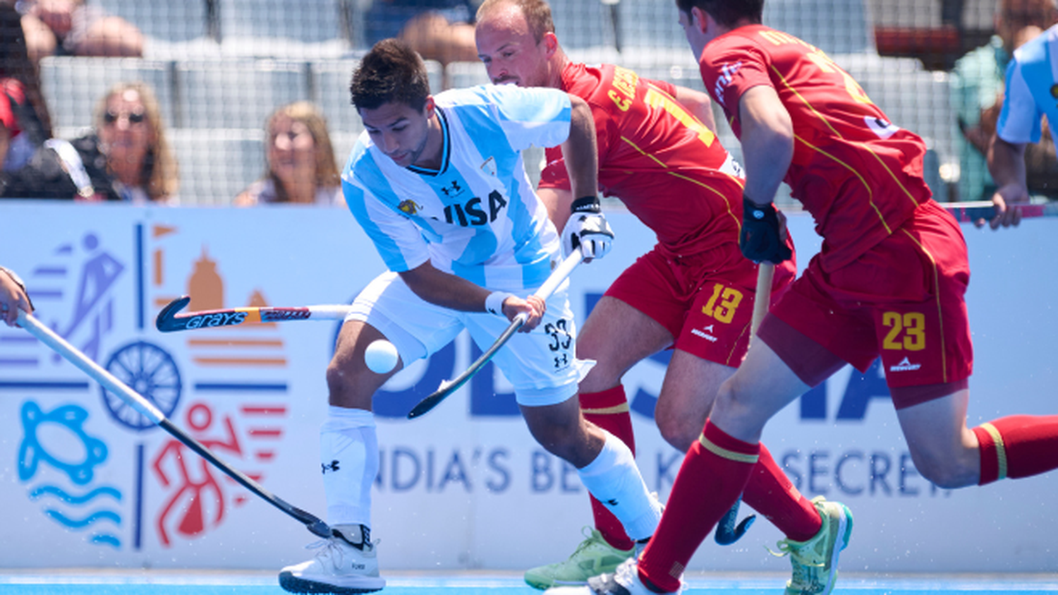 Los Leones ganaron por la mínima ante España