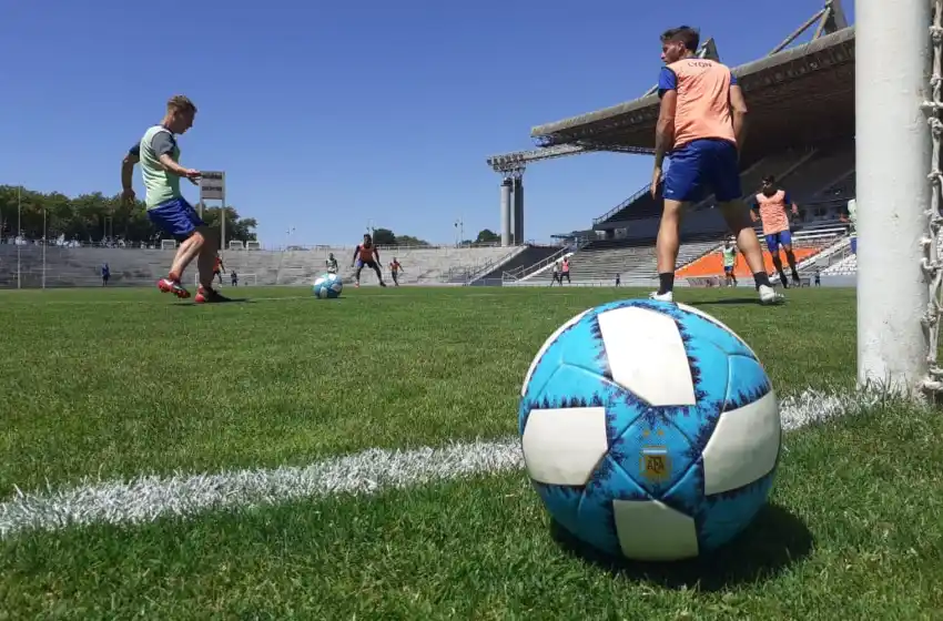 Alvarado recibe a Barracas con la intención de volver a ganar