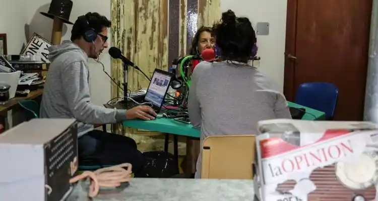 > La Opinión en el aire