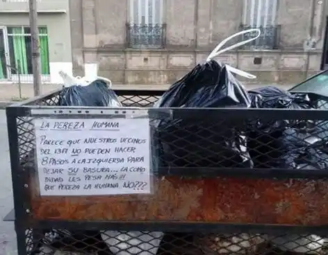 Uso indebido del cesto de residuos 