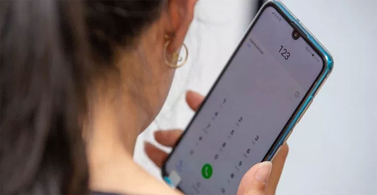 Extorsión telefónica: hija asaltada y golpeada, nietos encerrados y un ardid para sacarle dólares