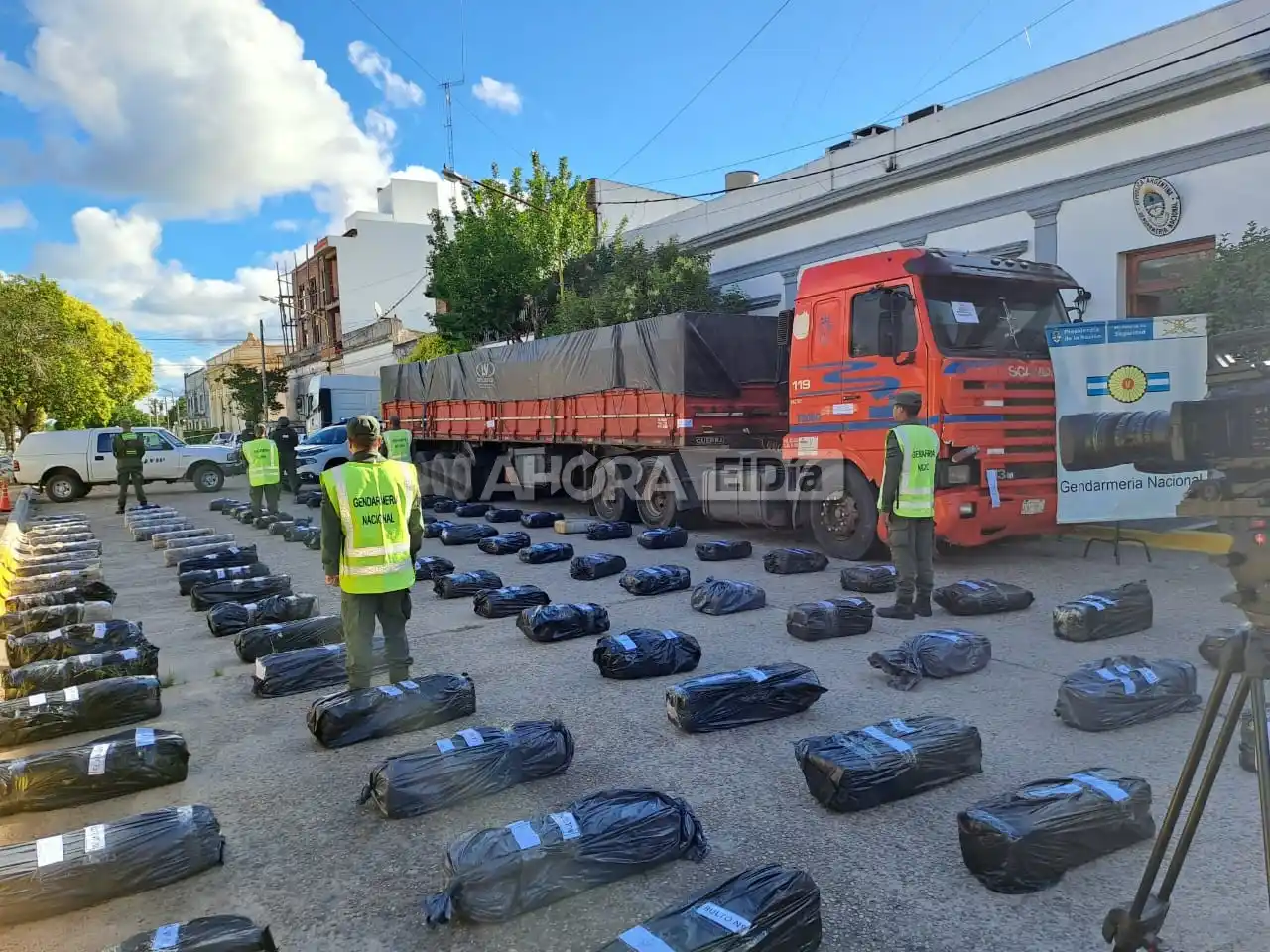 Incautaron casi una tonelada de marihuana valuada en 2,5 millones de dólares: la carga provenía de Paraguay
