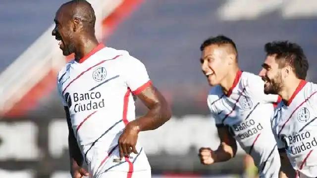 Patronato sufrió una dura derrota frente a San Lorenzo por 3 a 0