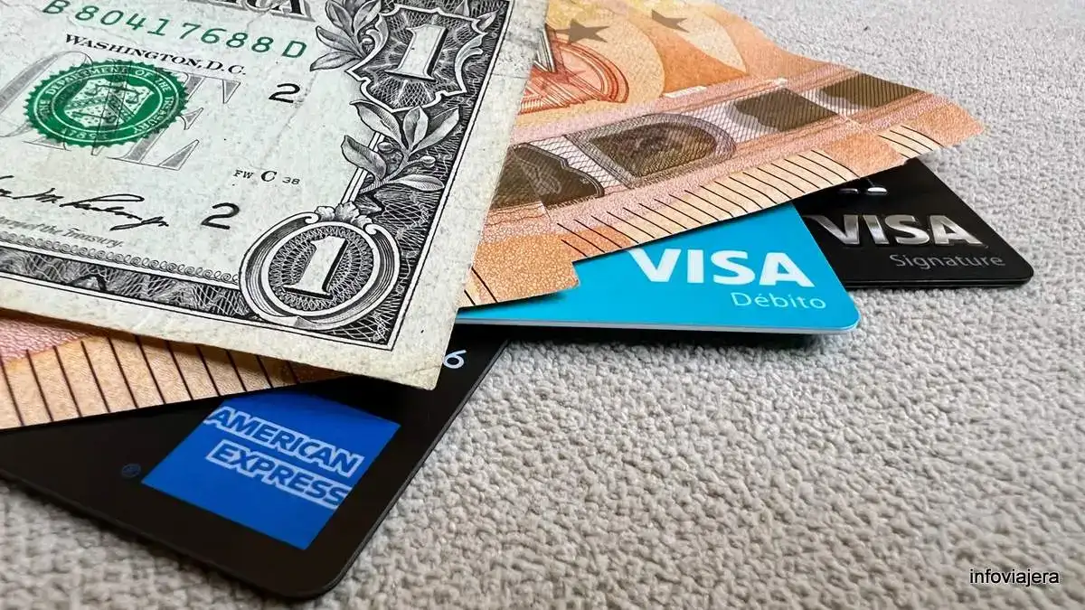 Desde este viernes, cuesta 22% menos pagar con dólares el saldo de la tarjeta con consumos hechos en moneda extranjera que si se lo cancela en pesos.