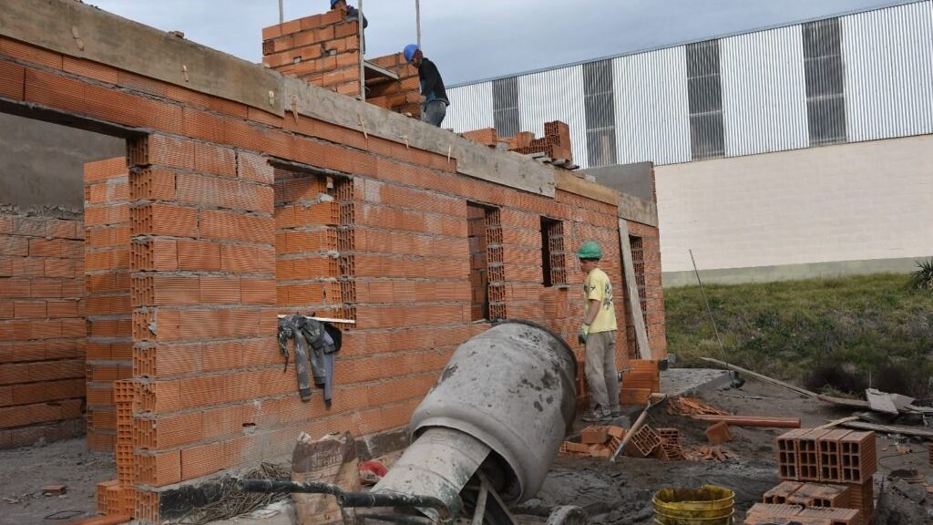 "Sin planificación no hay política habitacional": el planteo del PJ por las 28 viviendas