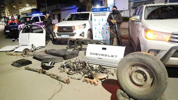 Secuestraron tres vehículos robados e innumerable cantidad de autopartes