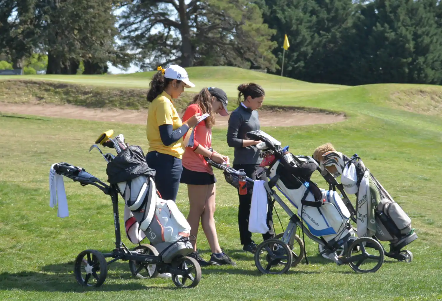 La niebla retrasó el comienzo de la primera ronda en el TGC.