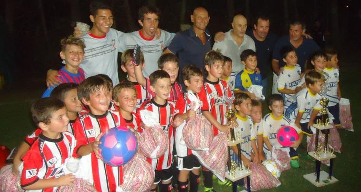 Estalló la cancha de El Porvenir  en el cierre del Torneo de Verano