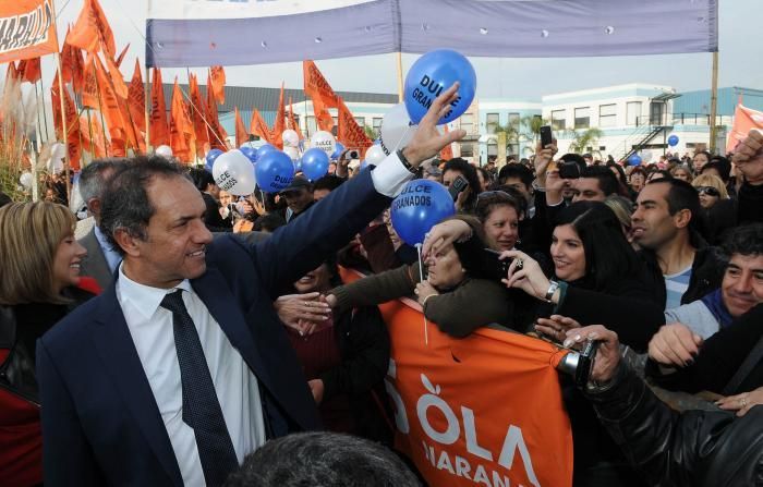 En Santa Fe, Scioli se comprometió a "acompañar a cada sector productivo"