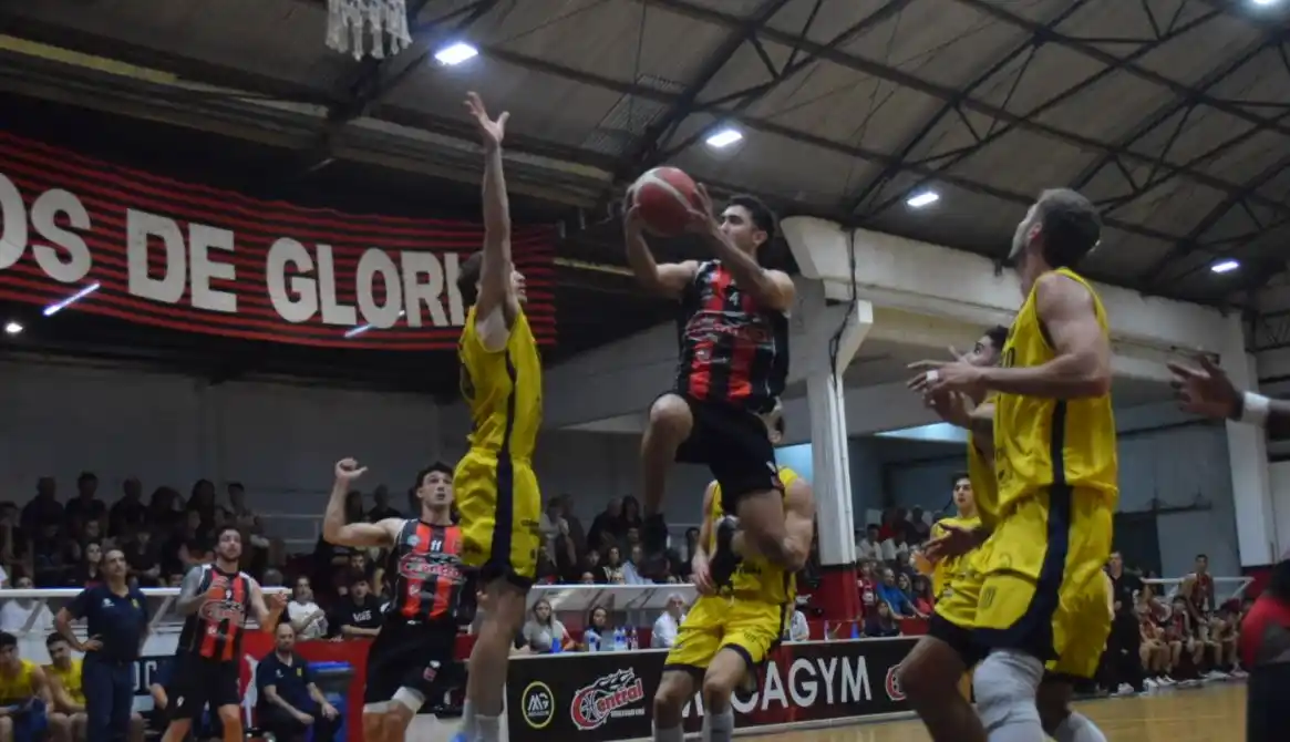 Tercera derrota consecutiva para La Fiebre que deberá recuperarse rápidamente en el tramo final de la fase regular. Foto: Prensa Central Entrerriano