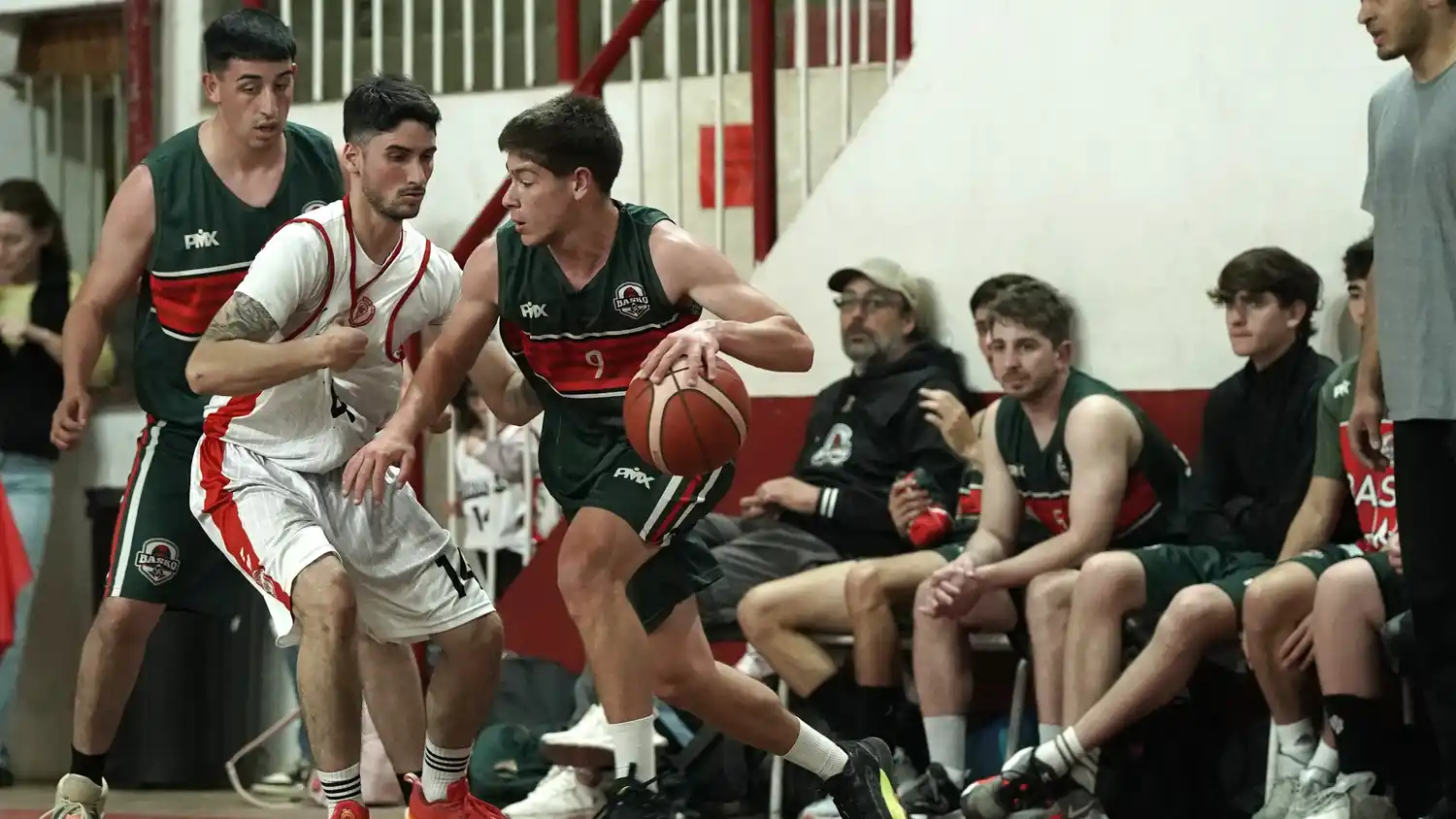 Centro Basko visitará al "León" en busca de un debut ganador