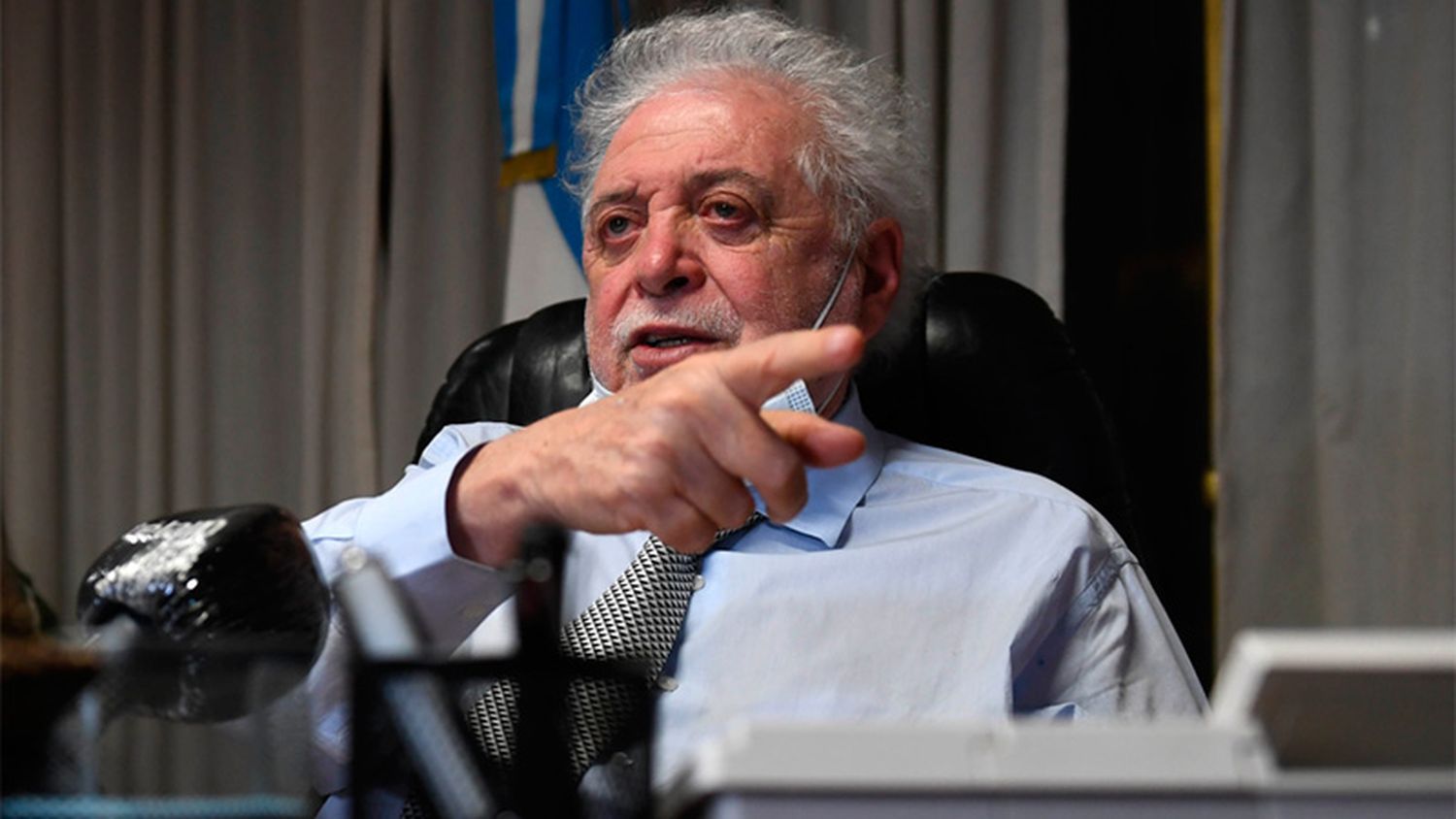 Covid-19: Vacunarán primero "a los más vulnerables y a trabajadores de salud"