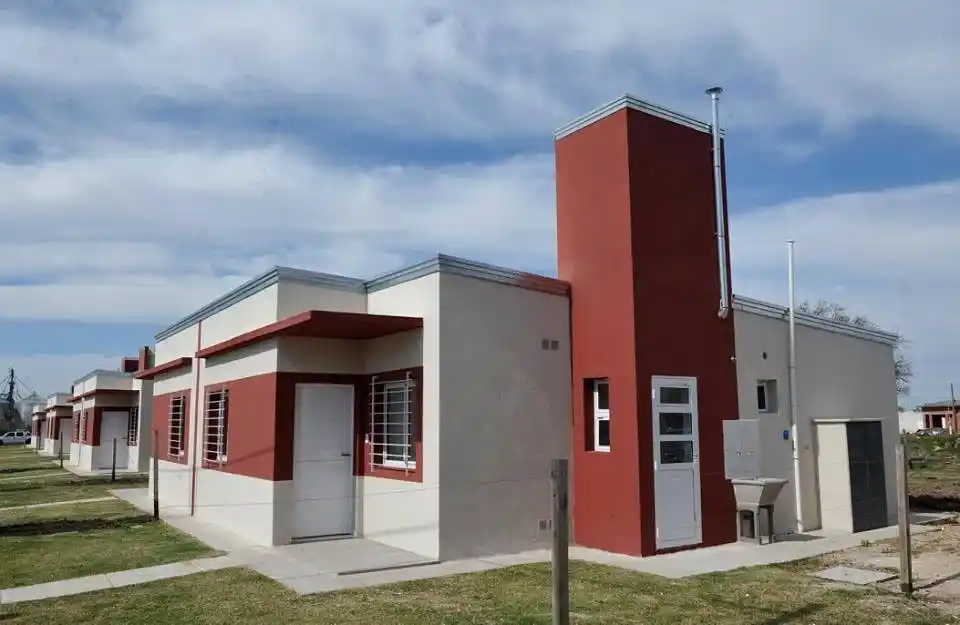 Serán 15 familias de Gobernador Etchevehere las que accederán a la casa propia