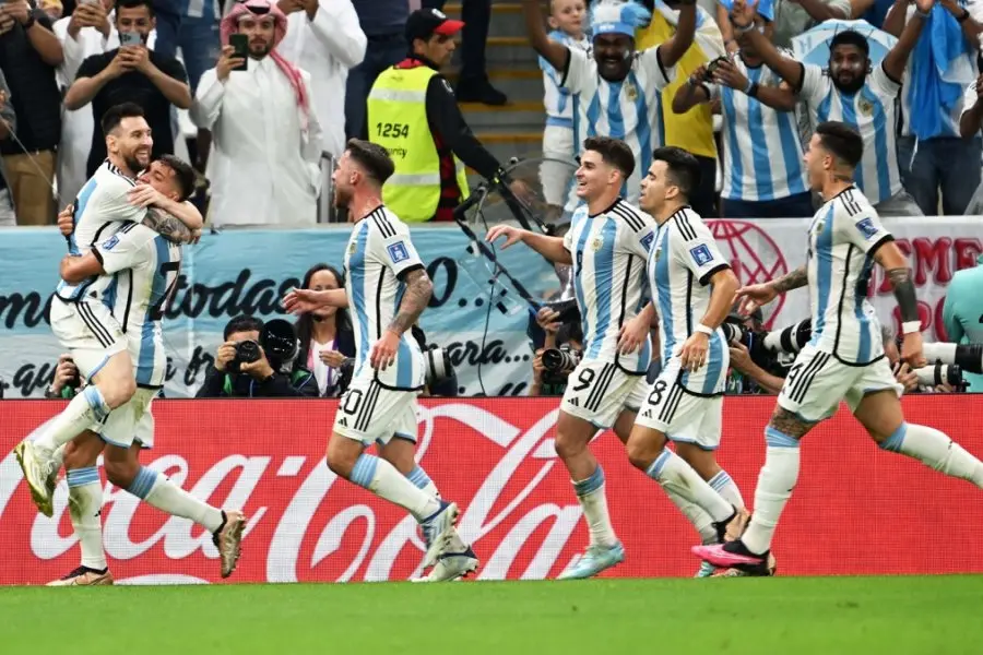 Messi igualó el récord de Batistuta: "Estoy feliz de estar a la altura de un goleador"