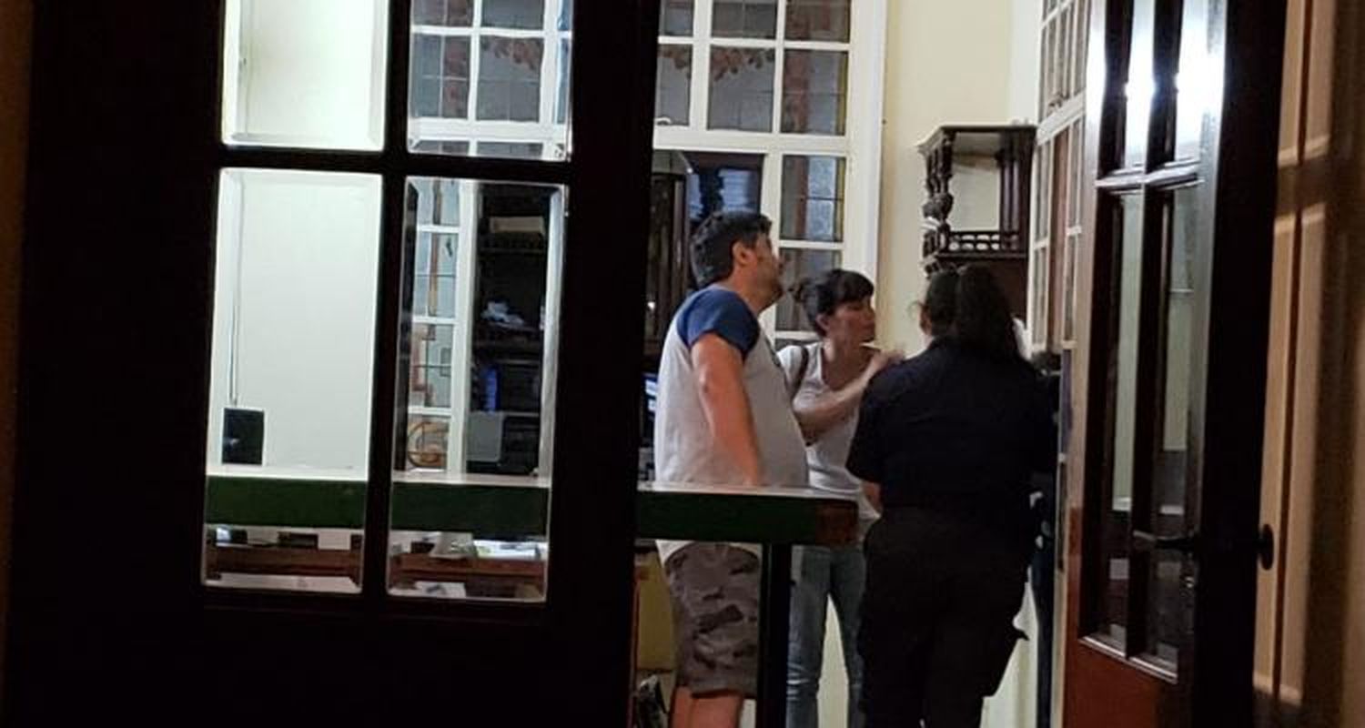 COLMO: Entraron a robar a la fiscalía y destrozaron todo