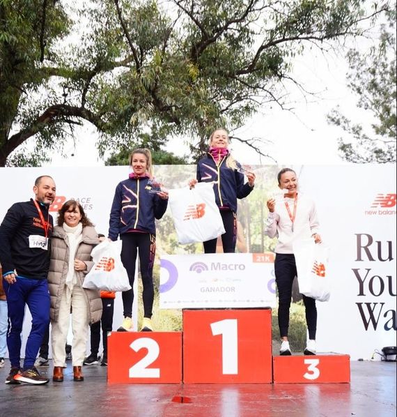 Luján Urrutia se subió al podio