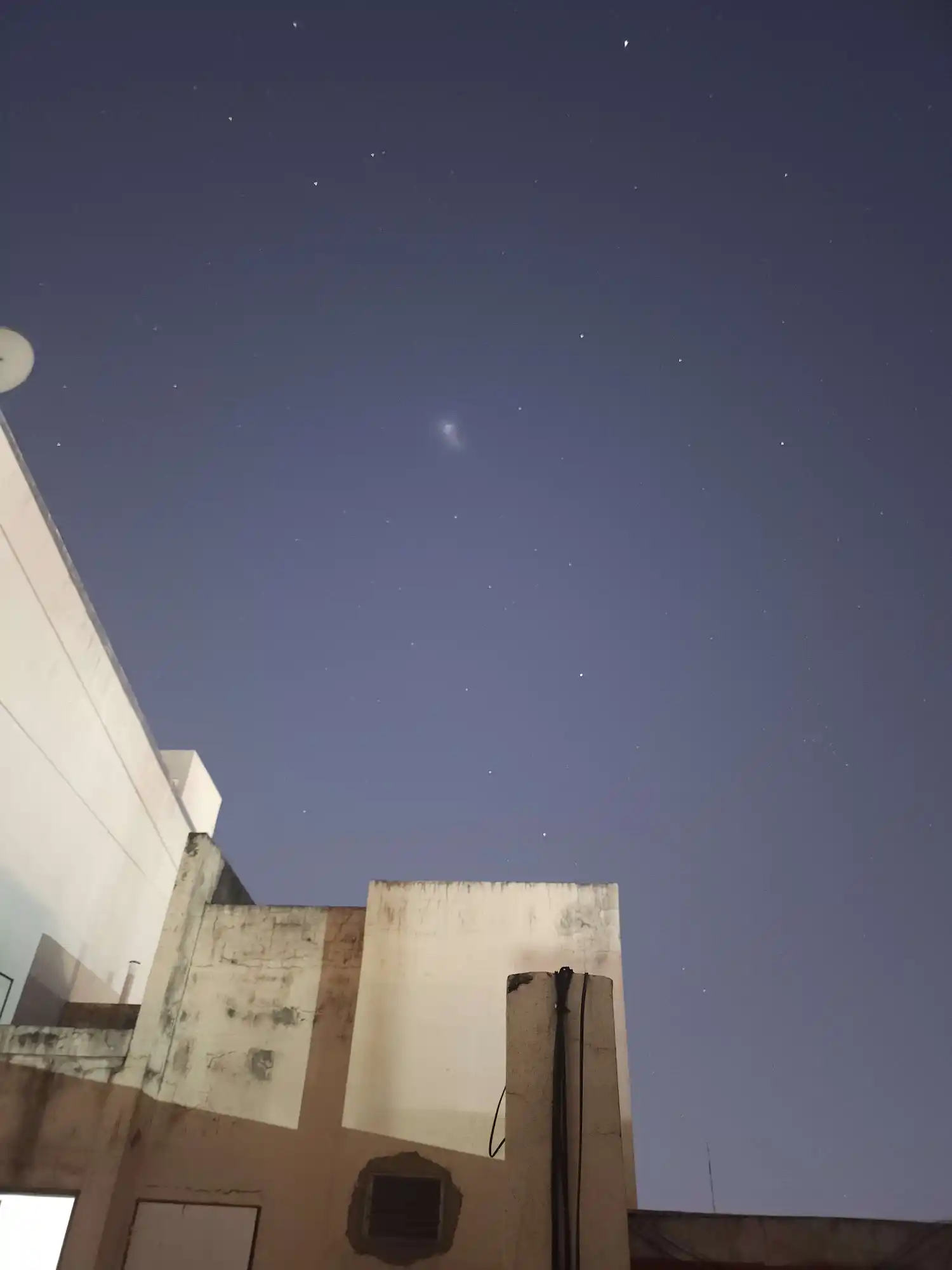 luz en el cielo