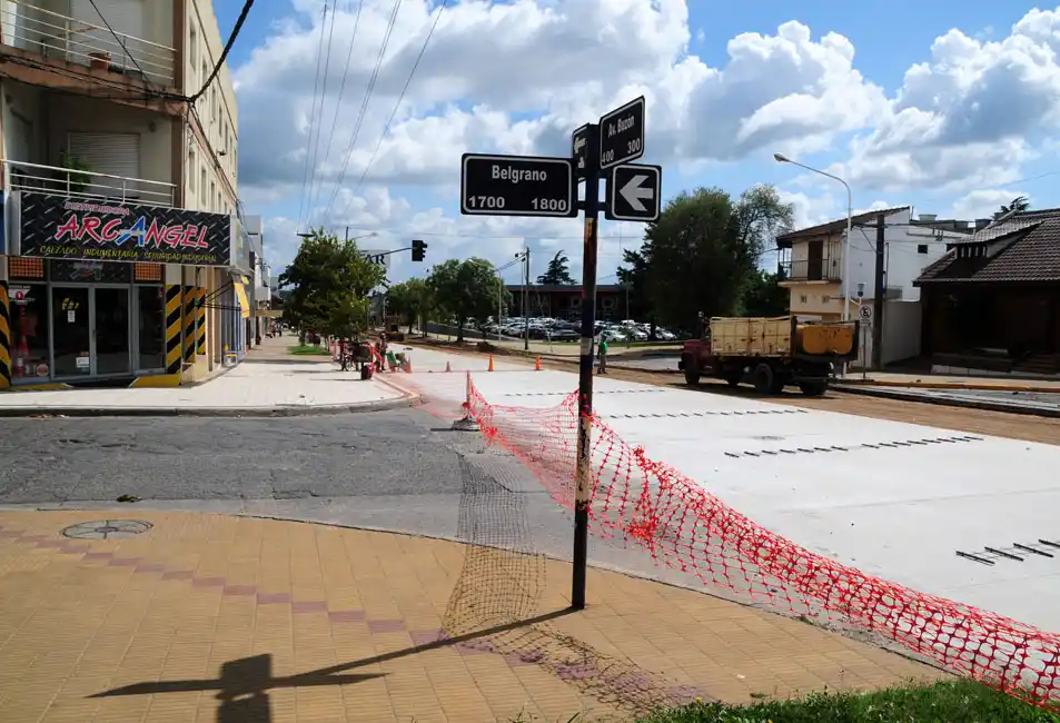 Comerciantes de Buzón y Belgrano se sienten perjudicados por la obra de pavimentación