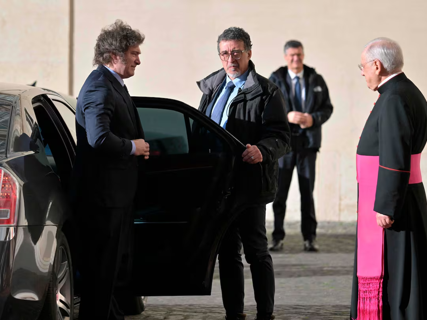 Milei viajará a Roma para participar de la misa de asunción del papa León XIV