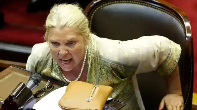 Carrió acusó al titular de la Corte Suprema de Justicia de "mandar a Natacha Jaitt" a la mesa de Mirtha