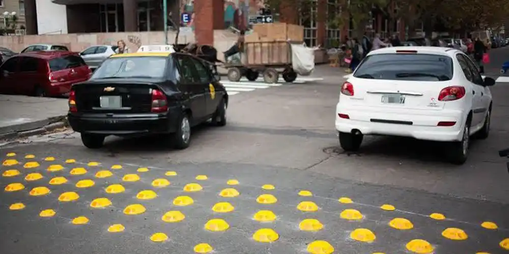“Los reductores de velocidad en Mar del Plata están mal colocados”