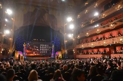 Graduados arrasó en los Martín Fierro y se quedó con el de Oro