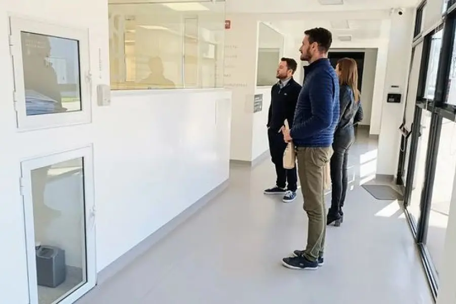 Compromiso con industrias: Gonzalo Aira y Romina Neiff visitaron la empresa Over