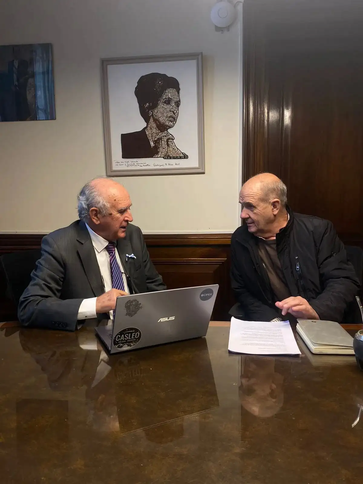 Zurro reunido con Parrilli.