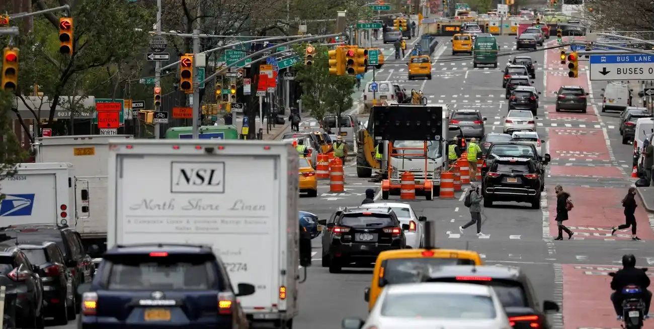 Nueva York se dispone a seguir los pasos de Londres, que implantó una tasa similar en 2003. Crédito: REUTERS.