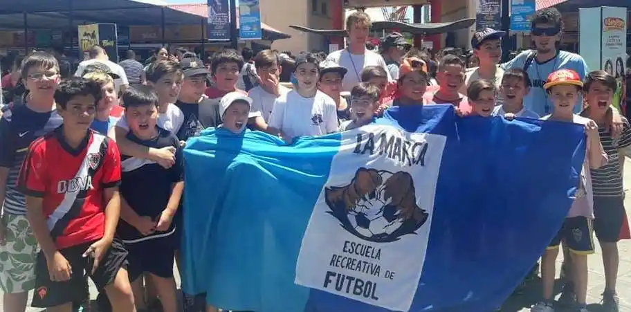 Viaje de la escuela de fútbol La Marca