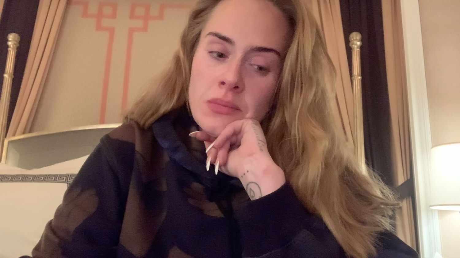 Adele lloró por cancelar conciertos en Las Vegas