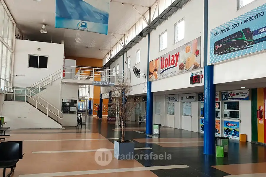 terminal de omnibus rafaela colectivos colectivo interior termi 1.jpg