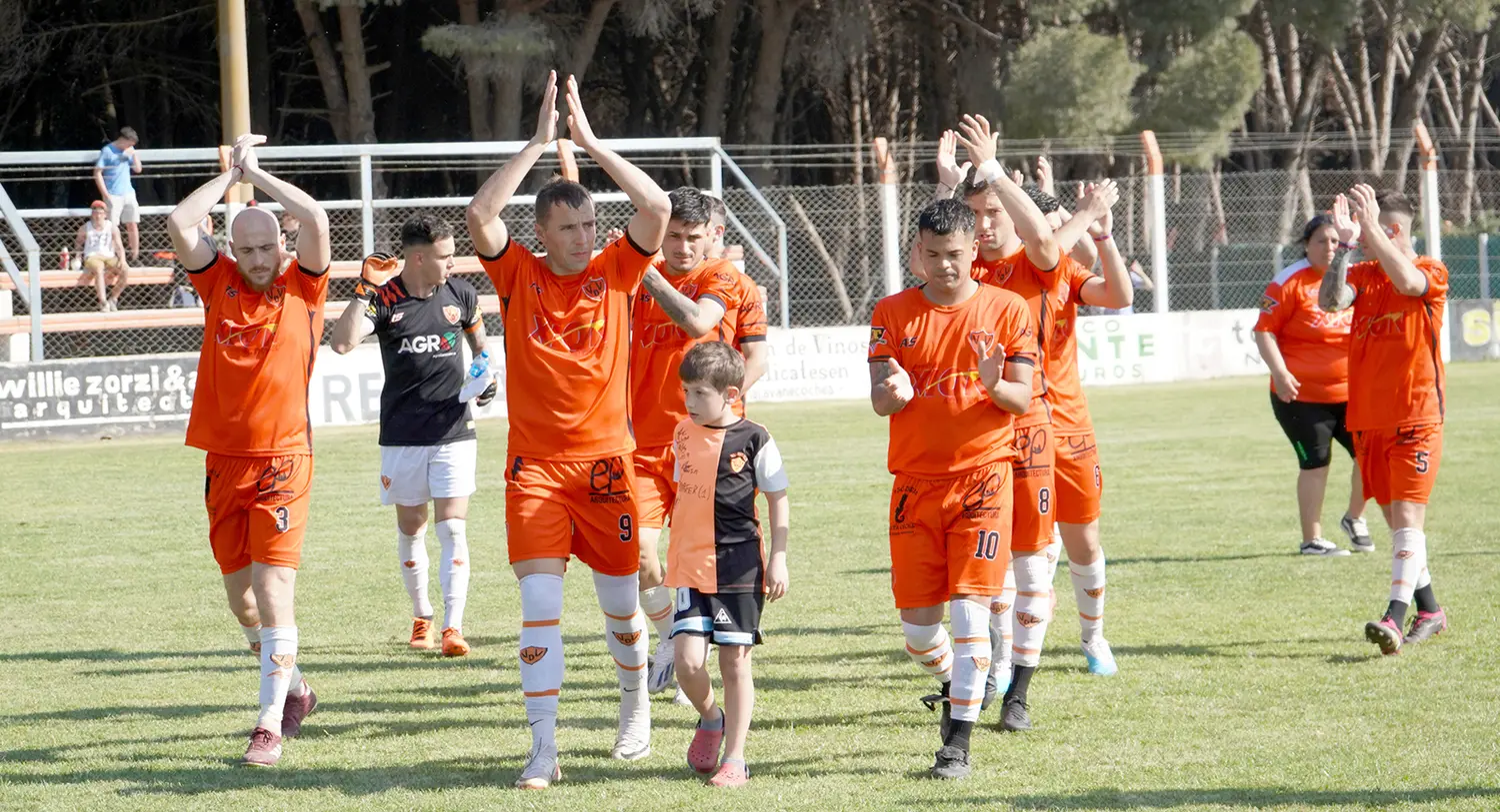 Villa Díaz Vélez consiguió un triunfazo sobre Rivadavia