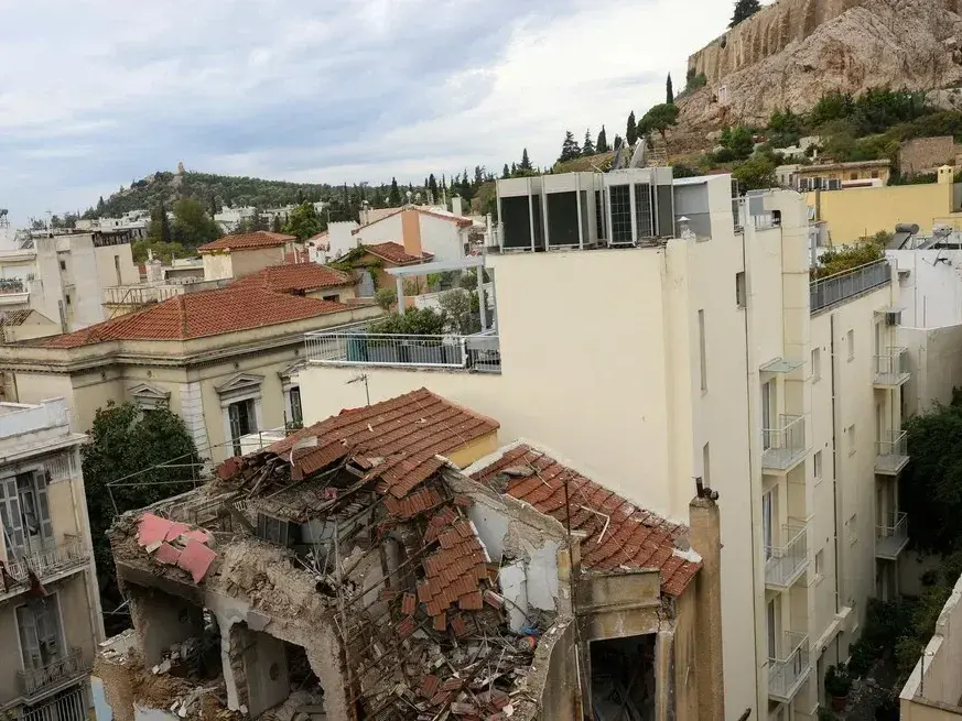 Dos turistas estadounidenses murieron tras una explosión en un edificio de Atenas