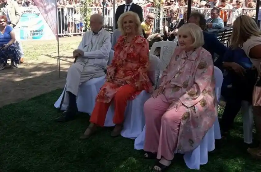 Pura emoción: Mirtha y sus hermanos volvieron a Villa Cañás