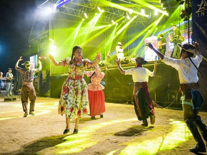 Festival en San Martín Dos por el 90.º aniversario