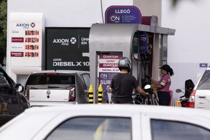El Gobierno actualizó el impuesto a los combustibles y las naftas vuelven a subir