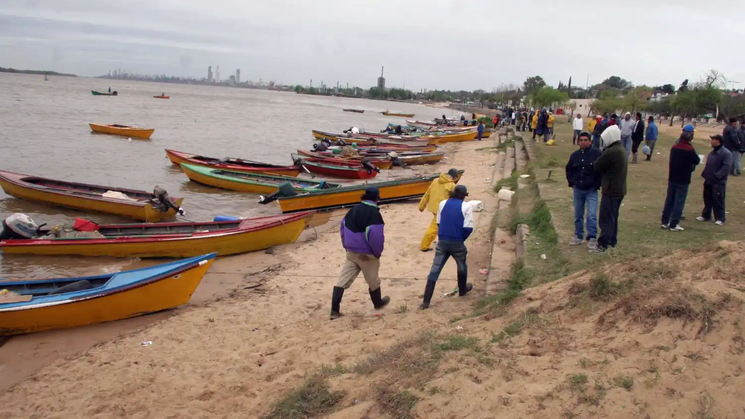 Continúa el relevamiento de pescadores comerciales y de subsistencia