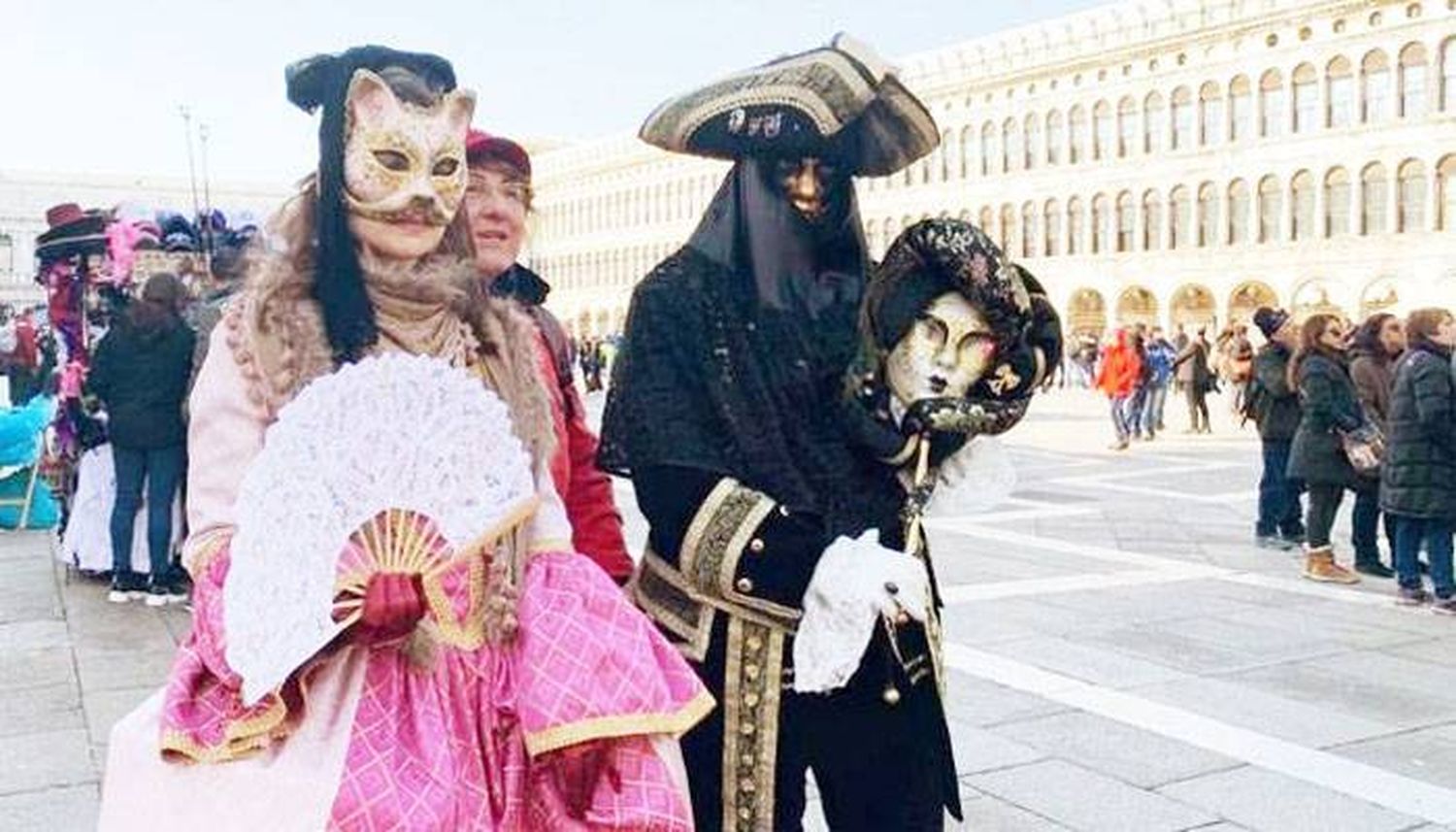 Por el coronavirus, cancelan  el carnaval de Venecia