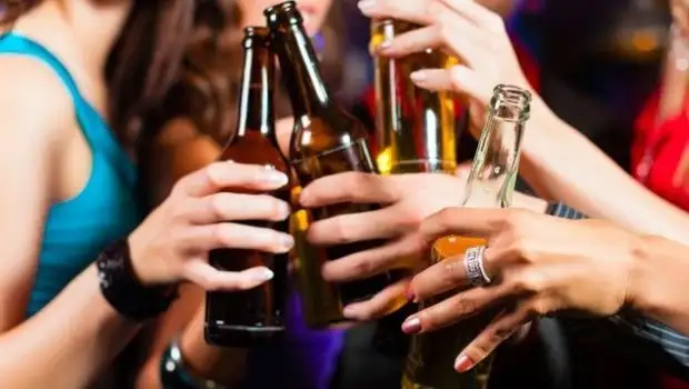 La UNR enseña a los secundarios sobre los riesgos del alcoholismo