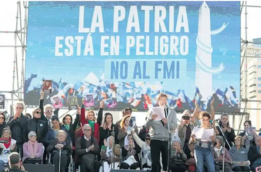 Artistas se manifestaron en contra del acuerdo con el FMI